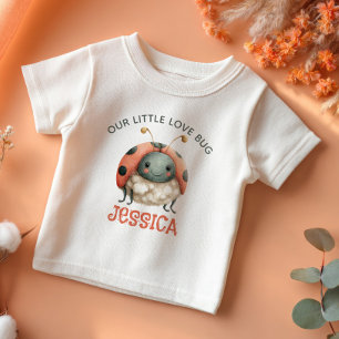 Camiseta Para Bebê Nome de Aquarela do Pastel Folybug da ilustração L