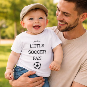 Camiseta Para Bebê Nome de Bebê Personalizado Pequeno Fã de Futebol