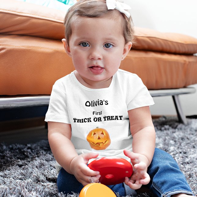 Camiseta Para Bebê Nome em T-Shirt Baby Halloween Jersey, 6-24 meses (Criador carregado)