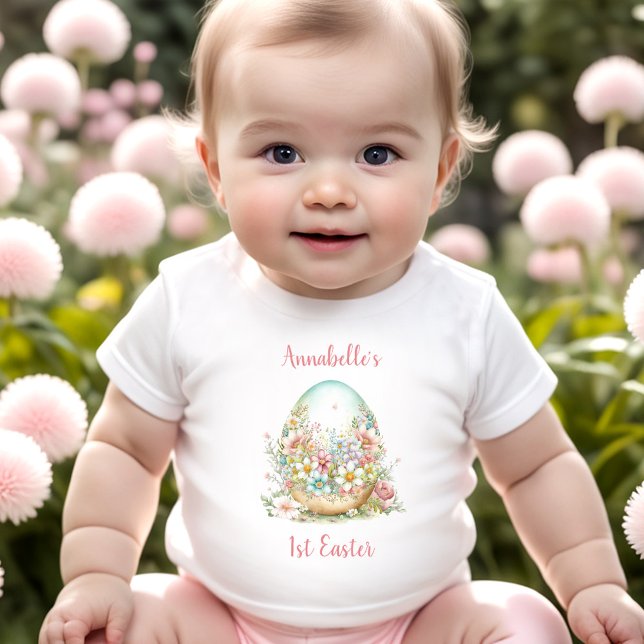 Camiseta Para Bebê Nome Personalizado Do Ovo Flaoral Da Primeira Pásc (First Easter Floral Egg Personalized Name Baby T-Shirt)