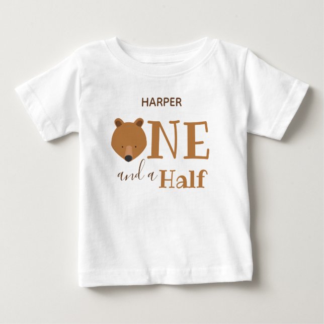 Camiseta Para Bebê Nome Urso 18 Meses Um e Meio de Aniversário (Frente)