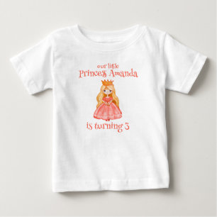 Camiseta Para Bebê Nossa Menina está fazendo três convidados de honra