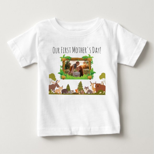 Camiseta Para Bebê Nosso Primeiro Dia das Mães (Frente)