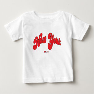 Camiseta Para Bebê Nova York 1898 Logotipo Vermelho Tipografia Branca