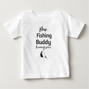 Camiseta Para Bebê Novo companheiro de pesca chegando em breve.