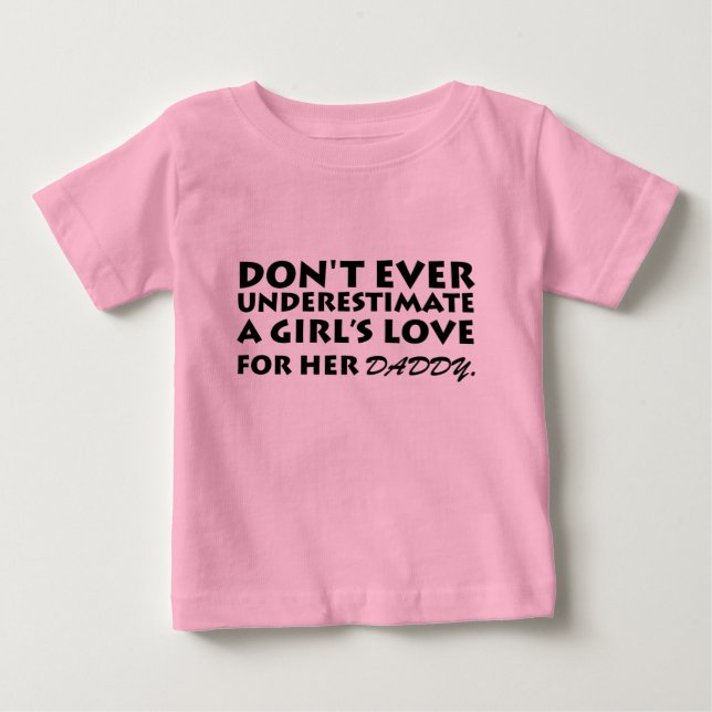 Camiseta Para Bebê Nunca Subestime o fato de cheirar (Frente)