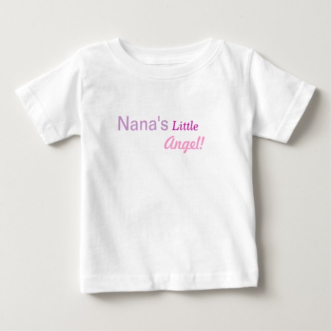Camiseta Para Bebê O anjo pequeno de Nana (Frente)