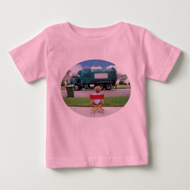 Camiseta Para Bebê O caminhão de lixo reciclar passa com o público (Frente)