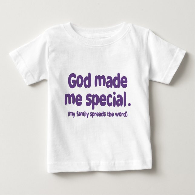 Camiseta Para Bebê O deus fez-me especial (Frente)