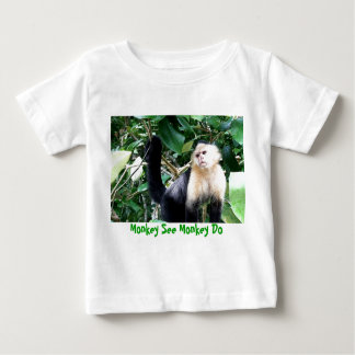 Camiseta Para Bebê O macaco vê o macaco fazer