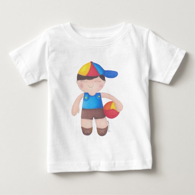 Camiseta Para Bebê O Menino de Boné e a Bola (Frente)