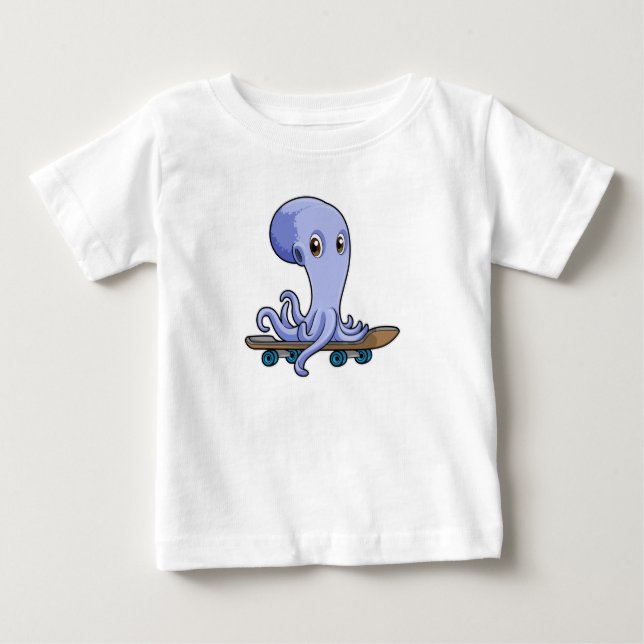 Camiseta Para Bebê Octopus como skater com skate (Frente)