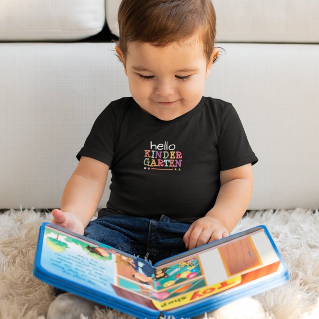 Camiseta Para Bebê Olá Kindergarten (Criador carregado)