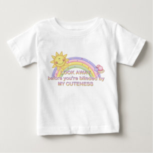 Camiseta Para Bebê Olhe para longe antes de ser cego pela minha belez