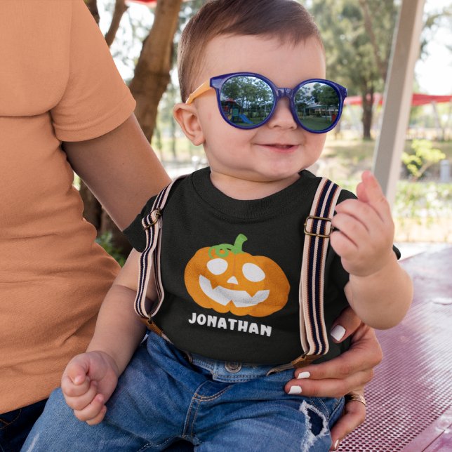 Camiseta Para Bebê Orange Halloween Pumpkin with Name (Criador carregado)