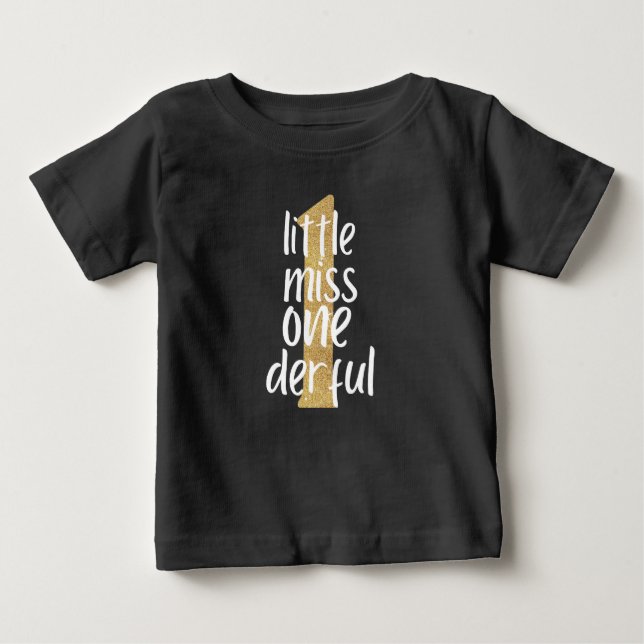 Camiseta Para Bebê Ouro Pequena Senhorita Um primeiro aniversario Der (Frente)