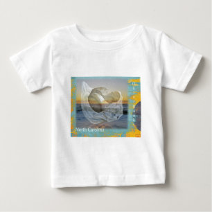 Camiseta Para Bebê Outer Banks North Carolina Seashell & Surf