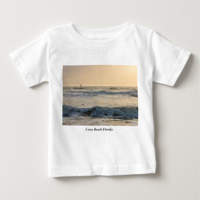 Camiseta Para Bebê Paddleboard de praia de cacau (Frente)