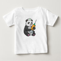 Panda como enfermeira com seringa