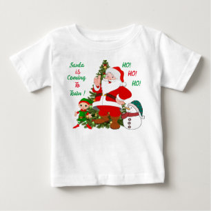Camiseta Para Bebê Papais noeis bonitos estão vindo para a cidade