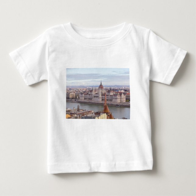 Camiseta Para Bebê Parlamento húngaro Budapeste por dia (Frente)