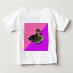 Camiseta Para Bebê Patinhos em Sorvete Rosa de Framboesa e Roxo
