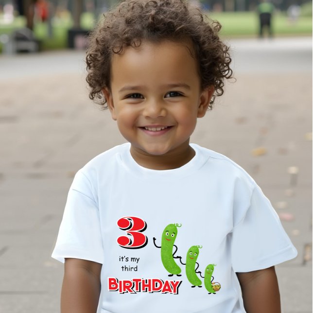 Camiseta Para Bebê Pepinos verdes bebê T-Shirt (Criador carregado)