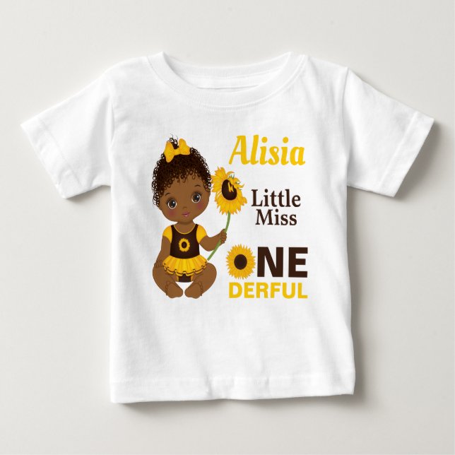 Camiseta Para Bebê Pequena Senhorita Onelinda Menina Negra Negra Cami (Frente)
