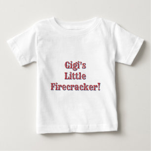 Camiseta Para Bebê Pequeno Fogos de Gigi! EUA 250 Fogos de Artifício