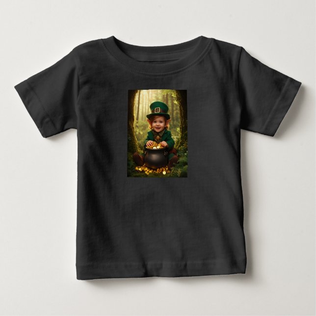 Camiseta Para Bebê Pequeno Leprechaun Irlandês e Dourado Cauldron (Frente)