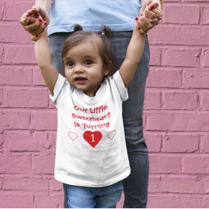 Camiseta Para Bebê Pequeno primeiro aniversario Swetheart
