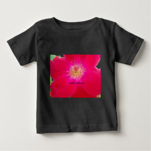 Camiseta Para Bebê Perfeição Petal: Arte de Padrão Petal Rosa verific