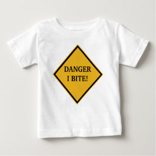 CAMISETA PARA BEBÊ PERIGO: EU MORDO!