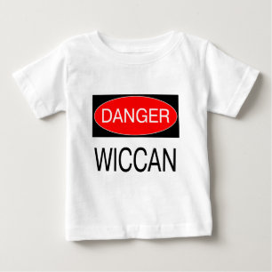 Camiseta Para Bebê Perigo - Wiccan Funny Witch T-Shirt Humg Apron