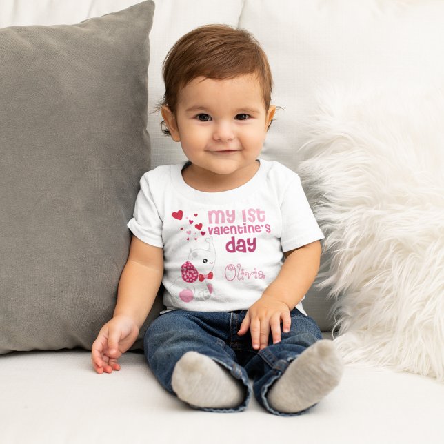 Camiseta Para Bebê Personalizado do primeiro Dia de os namorados da b (Criador carregado)