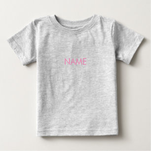 Camiseta Para Bebê Personalizar com nome, texto com letras rosa minim