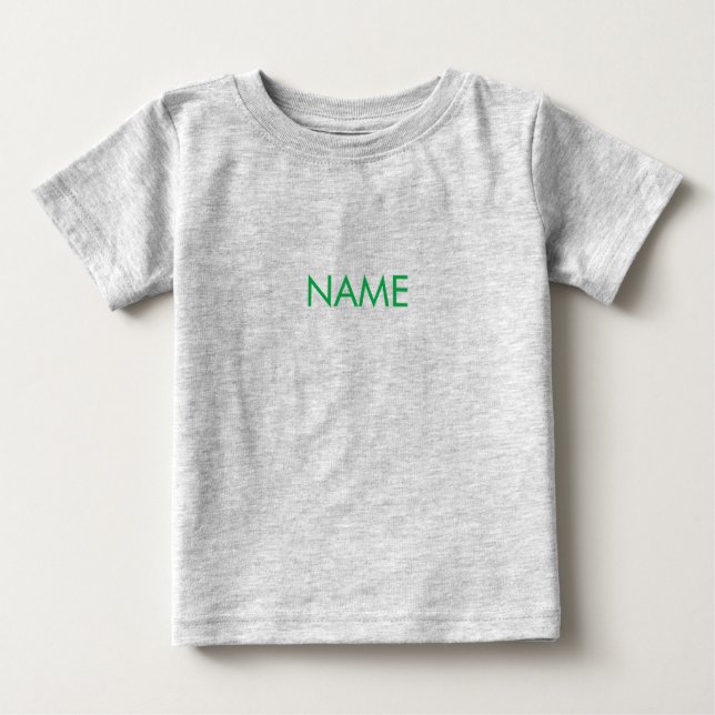 Camiseta Para Bebê Personalizar com nome, texto com letras verdes min (Frente)