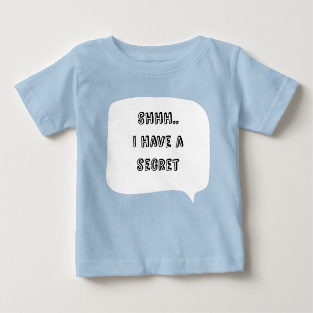 Camiseta Para Bebê Personalized I have a secret, big brother (Frente)