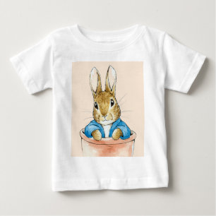 Camiseta Para Bebê Peter, o coelho sentado num Pote