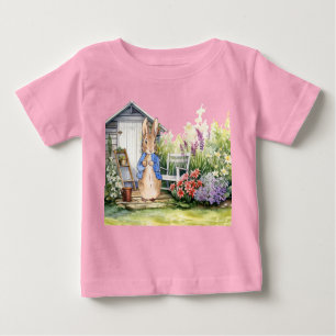 Camiseta Para Bebê Peter the Rabbit Garden Shed
