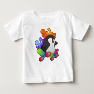 Camiseta Para Bebê Pinguim como Patinador com skate