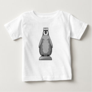 Camiseta Para Bebê Pinguim como peça de xadrez King