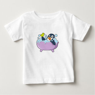 Camiseta Para Bebê Pinguim na Banheira com Pato