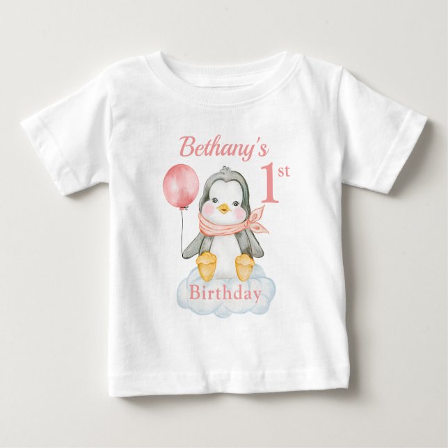 Camiseta Para Bebê Pinguim-Rosa primeiro aniversario Personalizado (Frente)