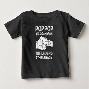 Camiseta Para Bebê Pop Pop e neto A Legenda E O Presente Legado