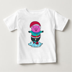 Camiseta Para Bebê Porco na patinação de gelo com skates de gelo e ch