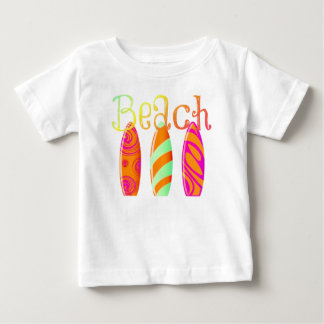Camiseta Para Bebê Pranchas Coloridas na Praia