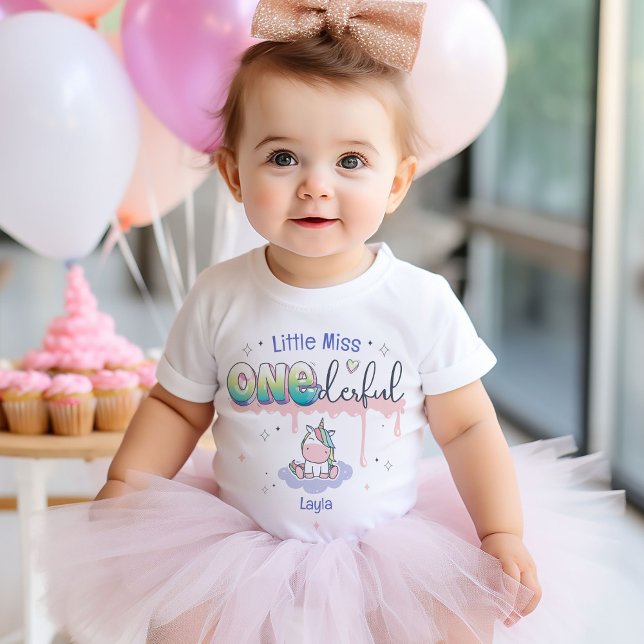 Camiseta Para Bebê Primeiro aniversario de Menina Única Maravilhosa d (Cute Little Miss Onederful kawaii unicorn theme personalized name graffiti retro girl birthday party)
