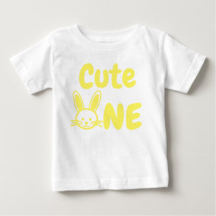 Camiseta Para Bebê Primeiro aniversario de Páscoa Cubo Um