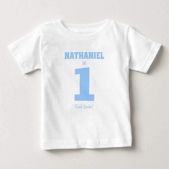 Camiseta Para Bebê Primeiro Aniversário Engraçado com Nome (Frente)